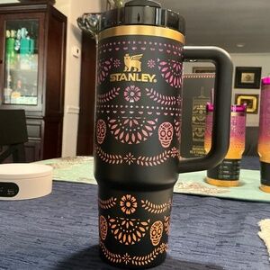 Dia De Los Muertos Stanley Tumbler Midnight Catrina 30
